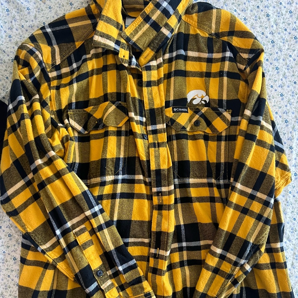 Columbia Hawkeyes Flannel